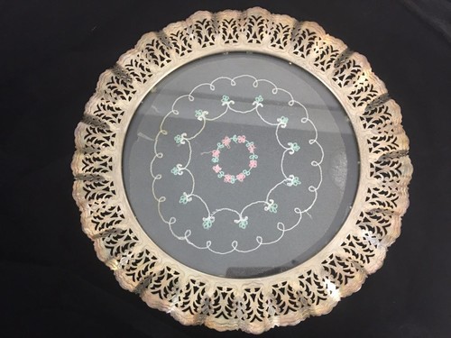 Antique Silver Plate Vanity Tray Needlework Cased Glass Chain Net Embroidery - Picture 2 of 11