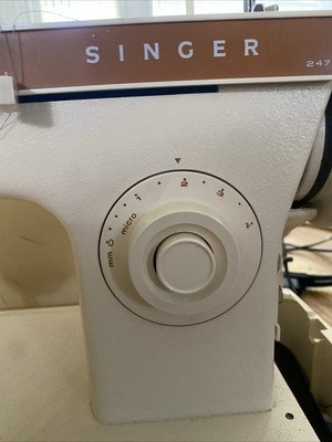 singer nähmaschine vintage Beige mit Koffer 