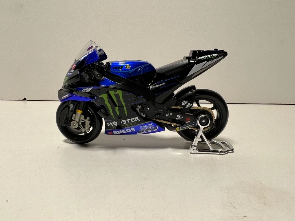 Yamaha M1 YZR Team 2021, #21 Franco Morbidelli, Monster Moto GP, Maisto 1:18 - Bild 2 von 4