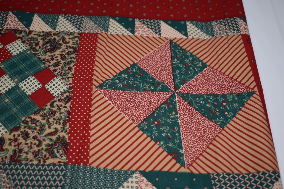43"x43" BORDER PANEL concord fabrics JOAN KESSLER made USA red green blocks - Image 3 of 4