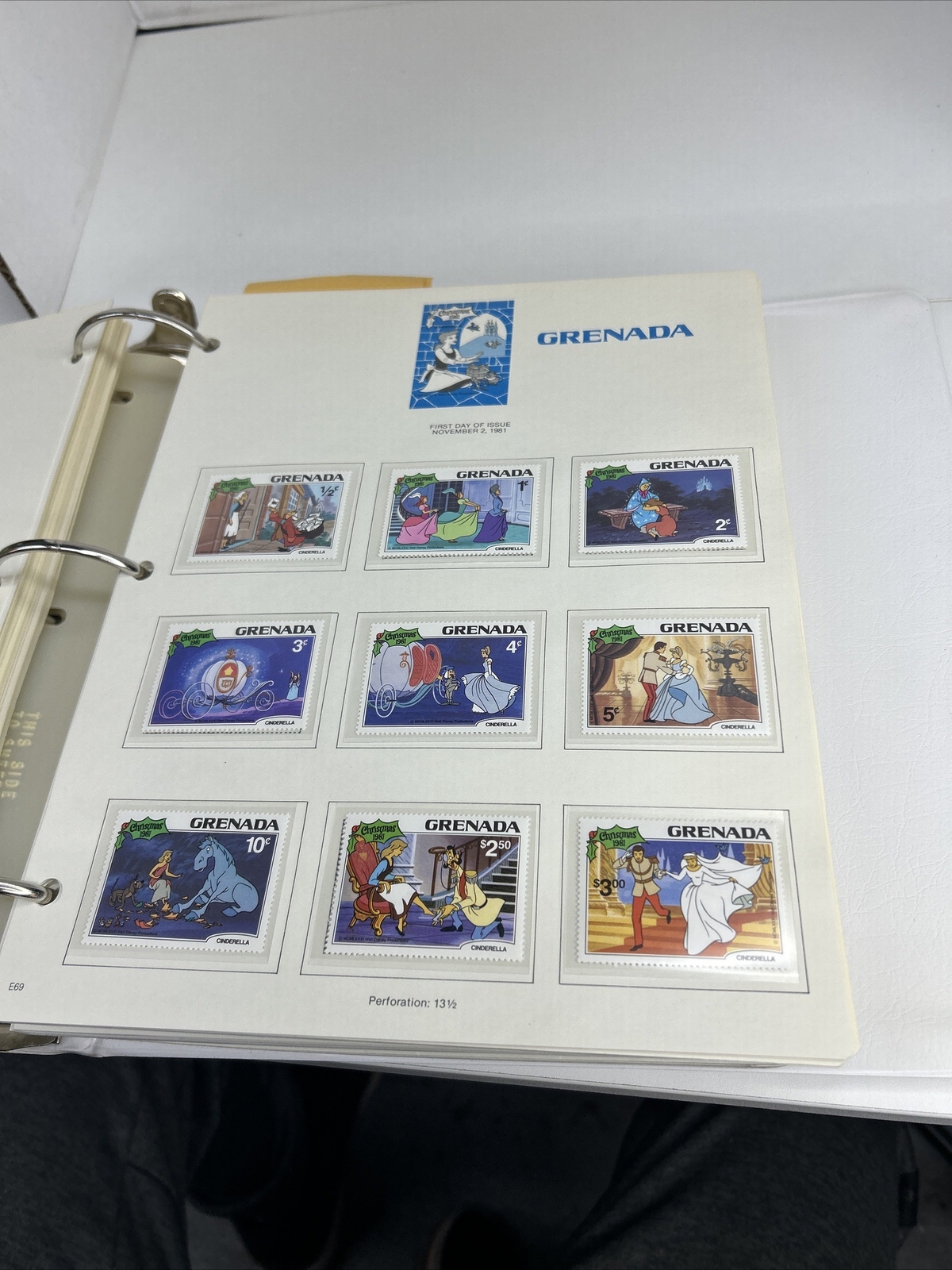 Disney World of Postage Stamps Collectors Album Binder W/ Stamps Near