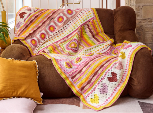 Sirdar Hearts and Flowers CAL Crochet Along - Double Knit pack Kit - Picture 7 of 12