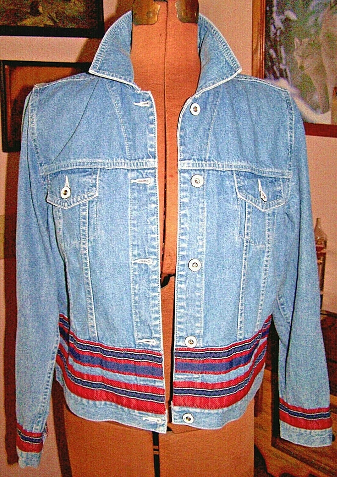 CHRISTOPHER & BANKS Blue Denim Cotton RED WHITE BLUE TRIM Button JACKET/Size M - Image 2 of 4
