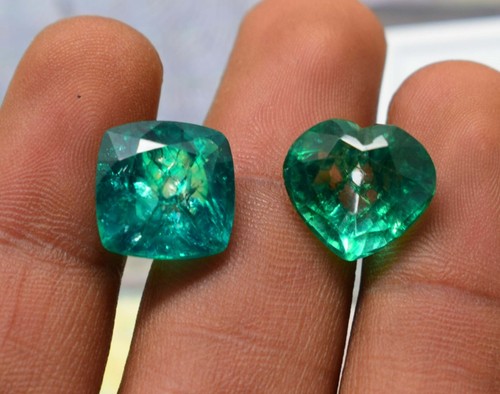 Natural Pair of Emerald Gemstone 18Ct Cushion & Heart cut for emerald ring Gems - 第 1/6 張圖片