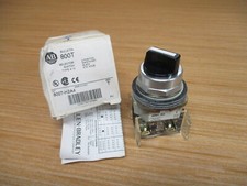 Allen Bradley 800T-H2A4 Selector Switch 800TH2A4 (2) 800T-XD2
