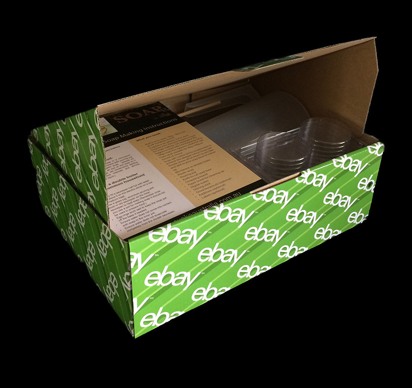 NEW Soap Making Kit with Moulds,Colour,Fragrance,Botanicals,Jug Makes