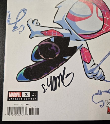 Spider-Gwen: The Ghost-Spider (2024) #3 variante Big Marvels FIRMATO Skottie Young - Foto 4 di 6