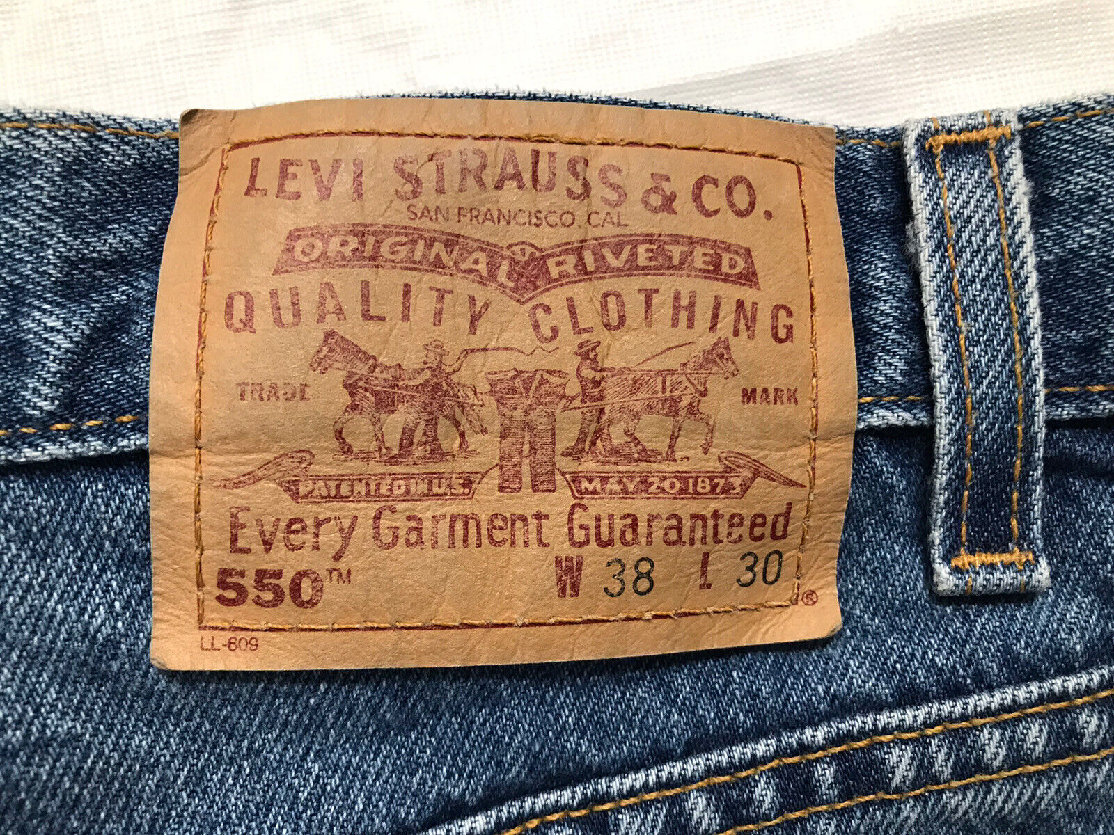 Vtg Levis 550 Relaxed Fit Straight Leg Jeans Tag … - image 11