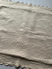 LINENS N THINGS Pillow Sham Matelasse Pale Yellow Cotton Portugal Queen 21 X 29