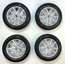 Dacia Duster Typ SR 17 Zoll Borbet Typ N Winterräder Silber 215/60R17 Nexen Top