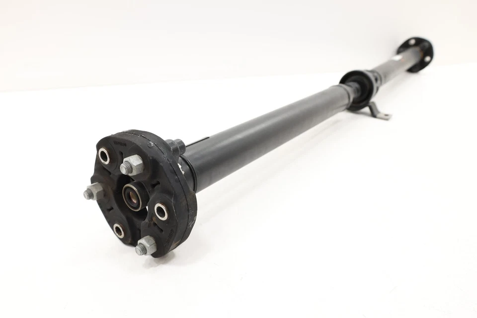 2019 - 2024 CHEVROLET CAMARO RWD REAR DRIVE SHAFT DRIVESHAFT OEM 84553701 - Image 2 of 4