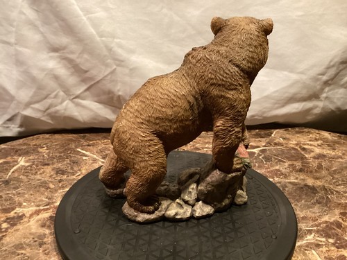 Classic Critters Grizzly And Salmon Figurine - Picture 4 of 7