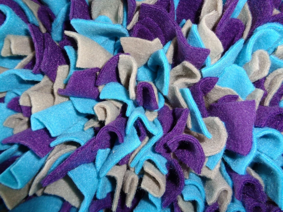 Schnüffelteppich hochwertige Handarbeit violett, türkis, sand mind. 50 x 45 - Bild 2 von 4