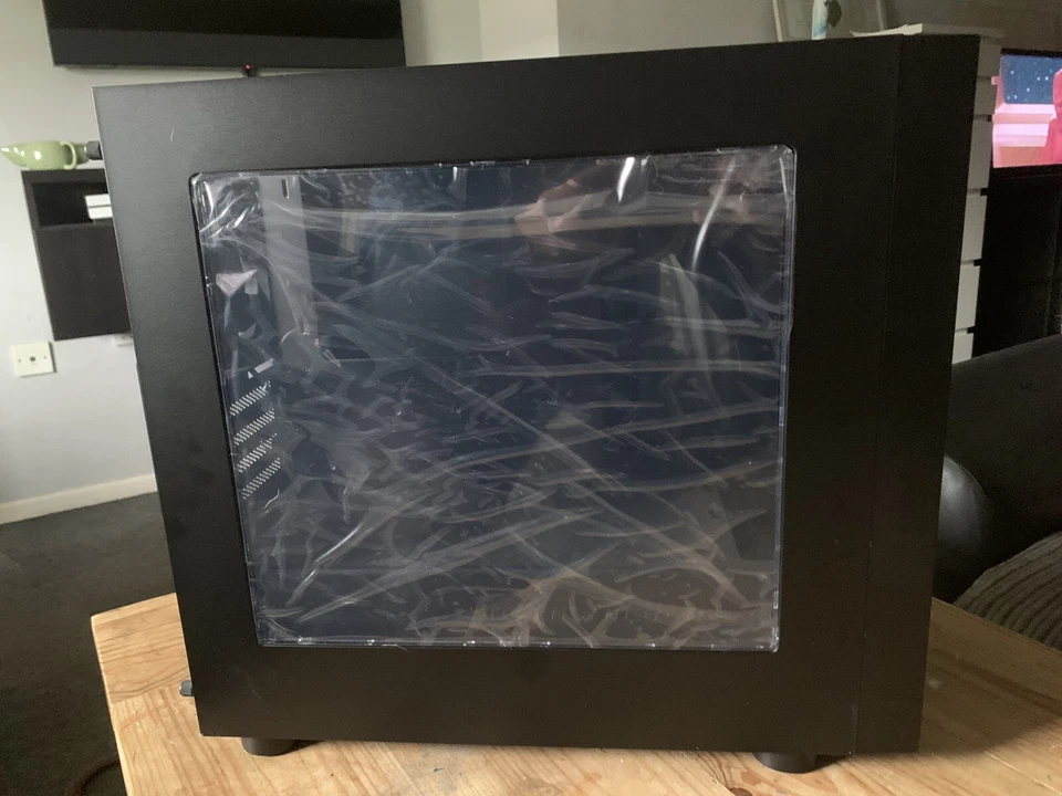 Thermaltake pc case with gigabyte gtx 760 graphics card - Image 3 of 4