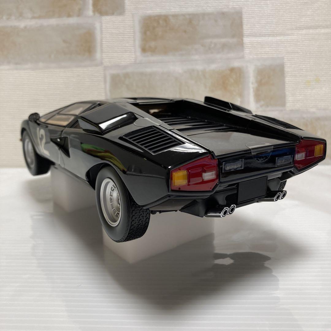 Kyosho 1/18 Lamborghini Countach LP400 Black Panther Ver. in Kyosho 1/18 Lamborghini Countach LP400 Black Panther Ver. in