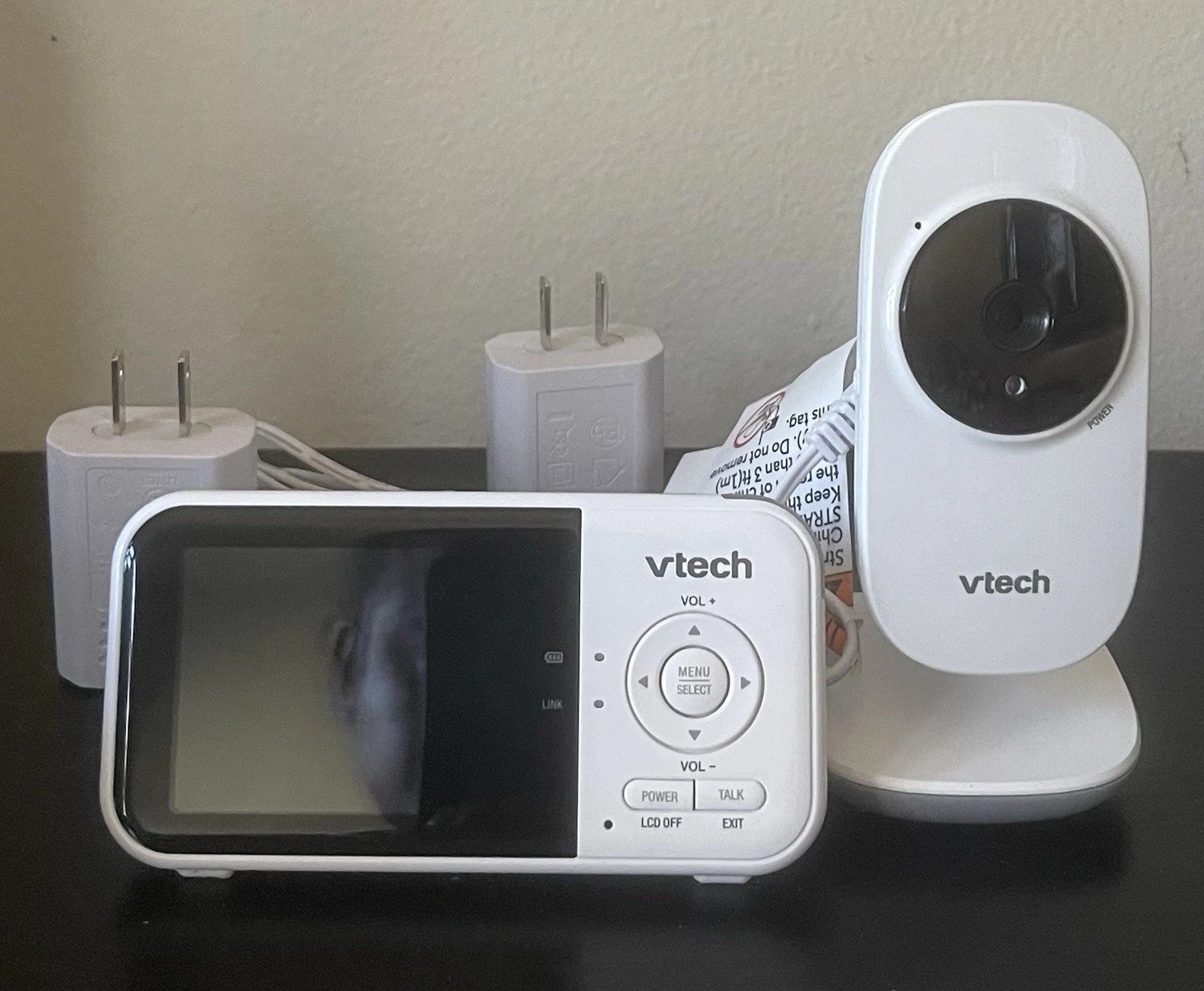 VTech VM819 Baby Monitor with Camera and Audio 2.8” Screen Portable White