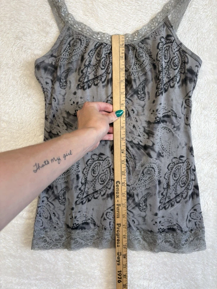 眼影尺寸 L Y2K 黑色灰色复古背心佩斯利深浪漫哥特 — 第 3/4 张图片