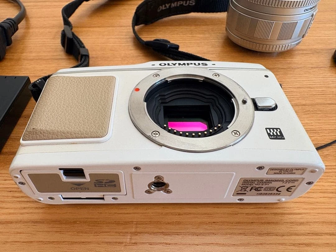 【超美品】オリンパス・ペンE-P1 オリンパス ペン E-P1 - Wikipedia