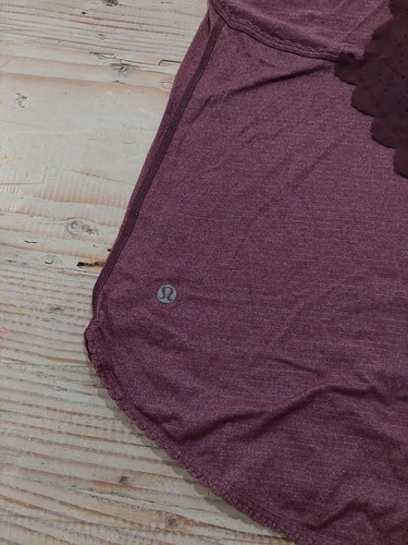 Lululemon Womens Face Forward Tank Top Lacy Perforated Racerback Merlot - Picture 3 of 5