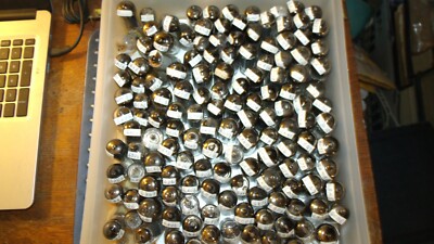 Lot of bunchhes  VACUUM RADIO TUBES No. 6au6 6ea8 6x8 bunches diffrent see pic