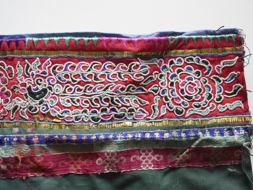 Antique Chinese Hmong Miao Minority Embroidery Panel / TP239 - Picture 3 of 10