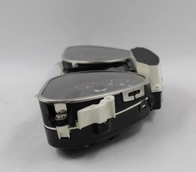 Velocímetro MPH ID 4L0920982PX 2010 AUDI Q7 OEM #7354 Foto 3 de 4