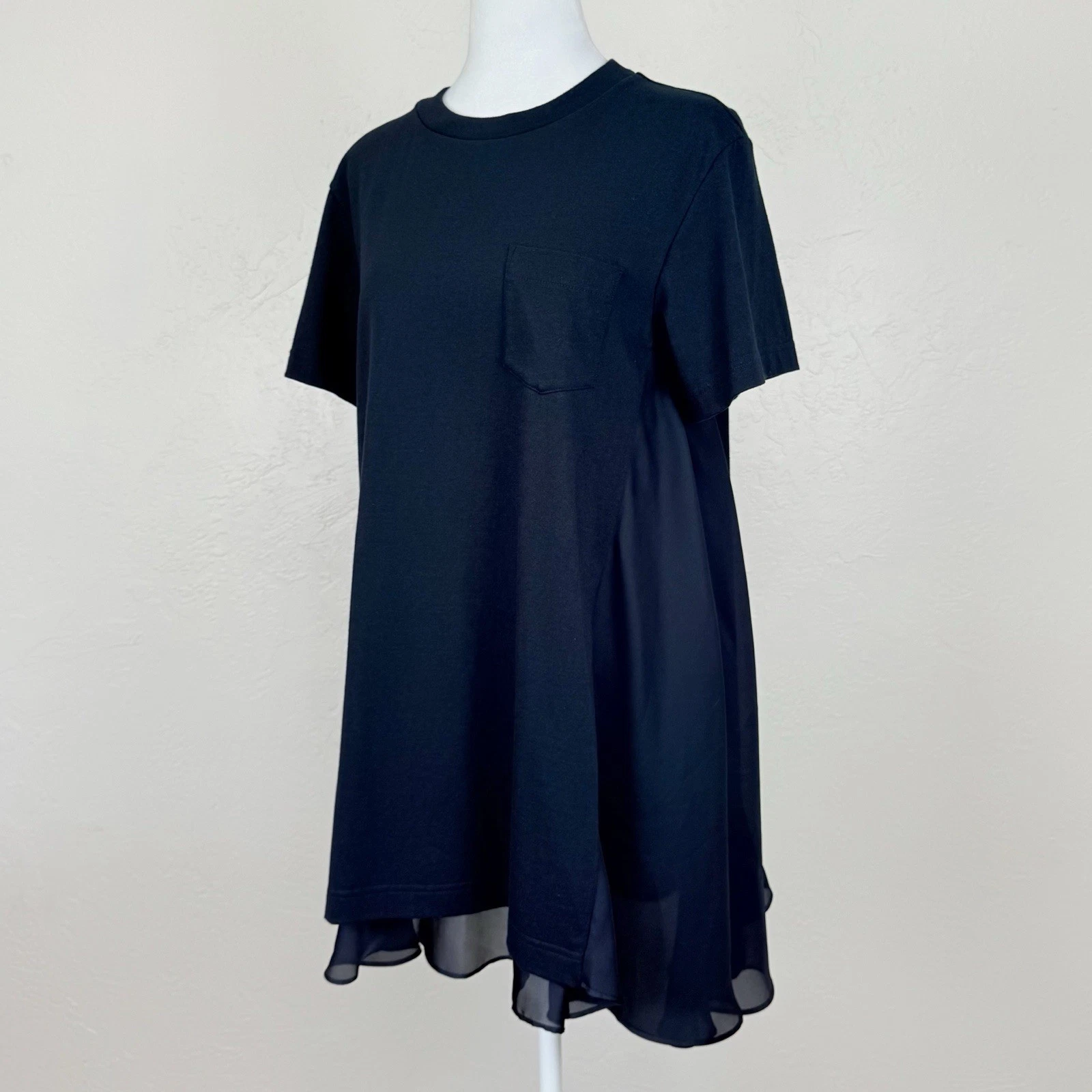 Abito mini t shirt Sacai orlo increspato pannello a contrasto colore navy taglia 3 US 10 L