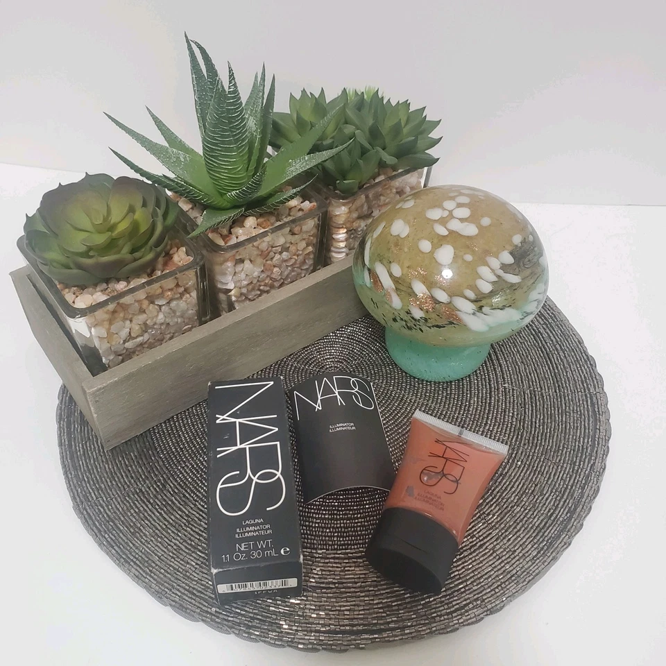 Nars LAGUNA Liquid Illuminator, New In Box, 1.1oz And Rare - Image 2 of 4