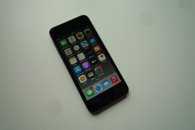 Apple iPod Touch (7. Generation) - Space Grau, 32GB A2178
