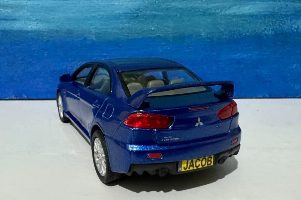 PLACAS PERSONALIZADAS Diecast Mitsubishi Lancer Evolution X 1:36 Modelo Niño En Caja Foto 3 de 4