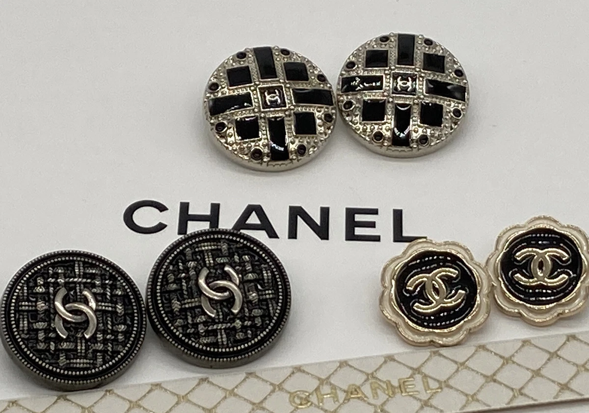 Top hơn 89 về vintage chanel buttons cdgdbentre.edu.vn