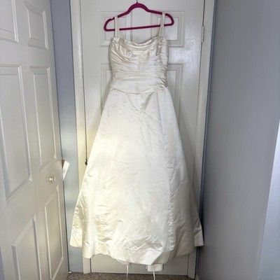 RARE Vintage Gold Label Vera Wang Couture Wedding Dress 1998 | eBay RARE Vintage Gold Label Vera Wang Couture Wedding Dress 1998 | eBay