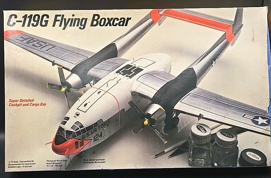 New Testors Italeri 1/72 Fairchild C-119G Flying Boxcar Air Force