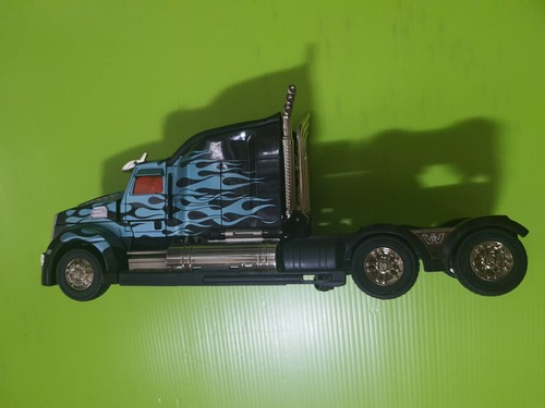 Transformers Movie AOE Black Knight Optimus Prime Toys R Us Japan Ex Complete - Picture 9 of 13