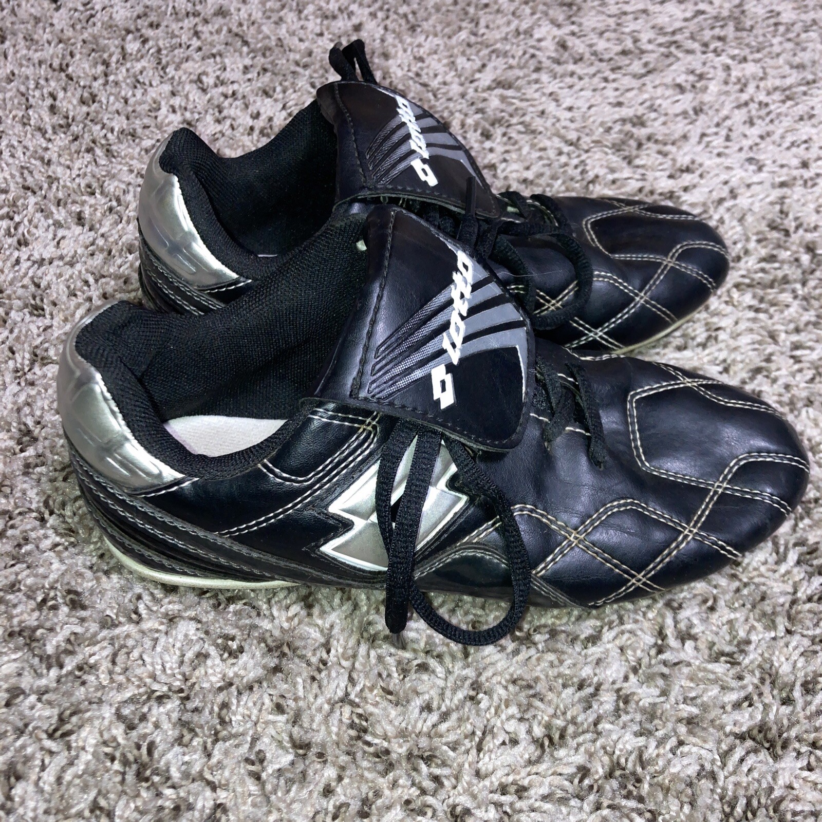 Lotto Tacchetti Calcio Bambini Nero Taglia 3