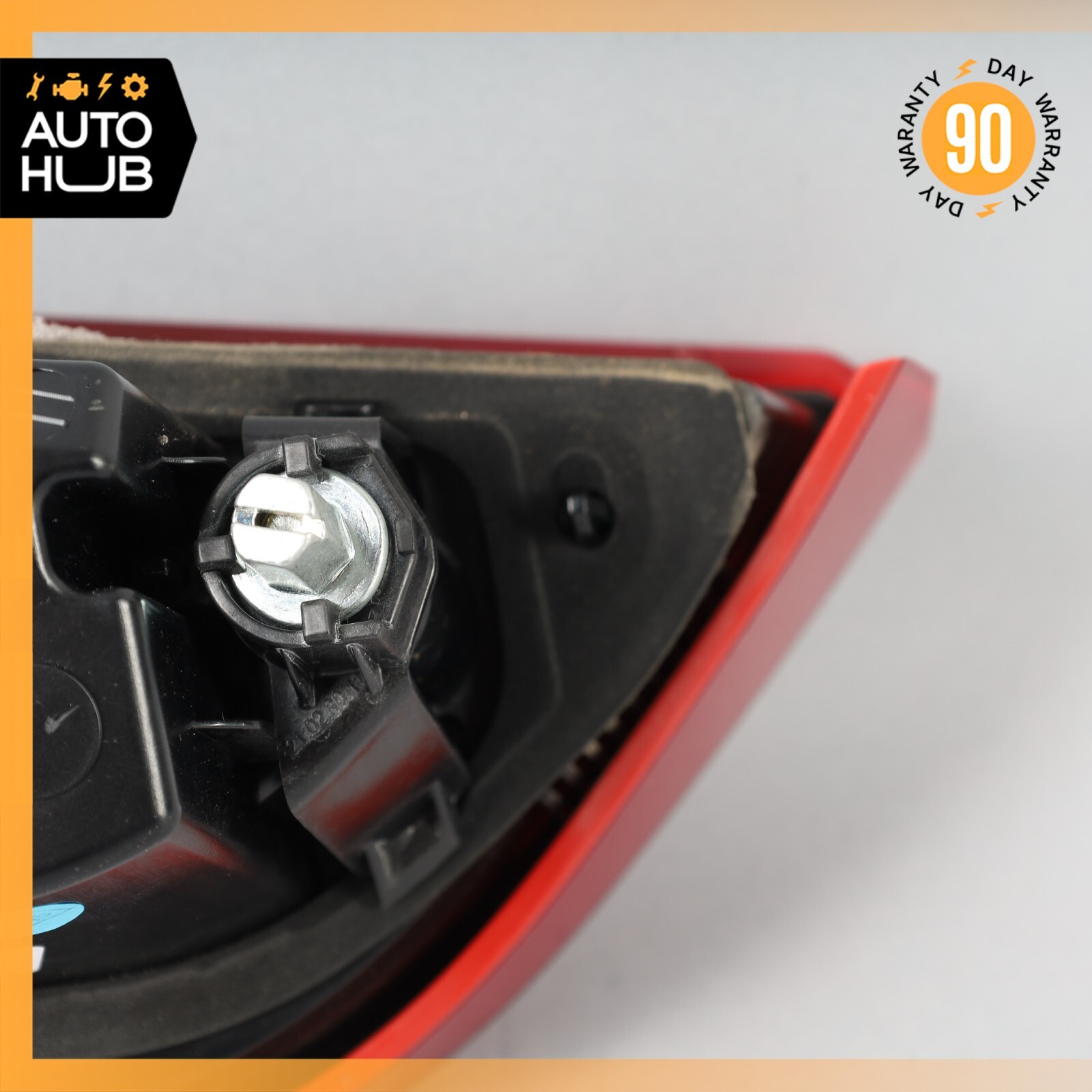 14-20 Maserati Quattroporte SQ4 M156 Right Side Inner Tail Light Lamp OEM 69k
