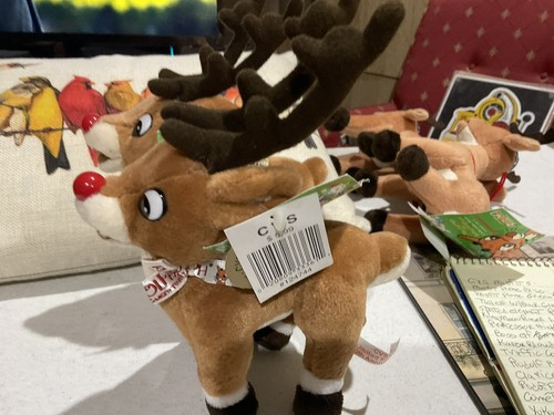 RUDOLPH 50TH ISLAND MISFITS TOYS PLUSH CVS CHRISTMAS REINDEER W/ TAGS - Picture 5 of 5