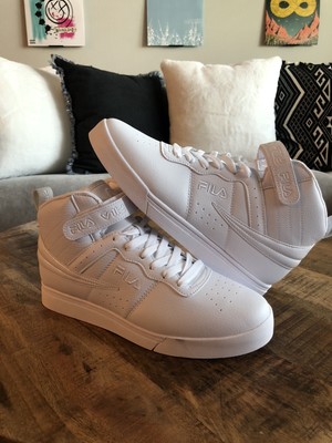 fila womens basketball shoes