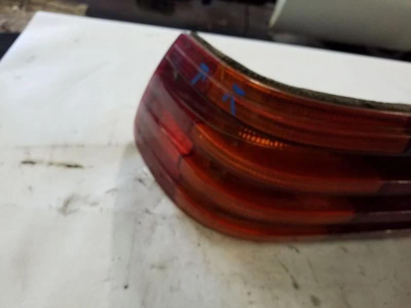 Driver Left Tail Light - 116 Type | Fits 1972-1980 Mercedes Benz 450SE 300SD - Image 3 of 4