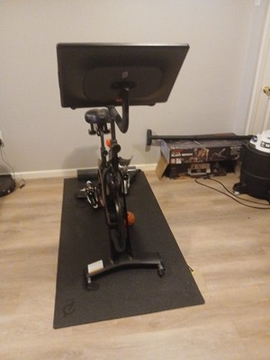 Basically New. Used 3 Times. Originally Seat Switched  But Included