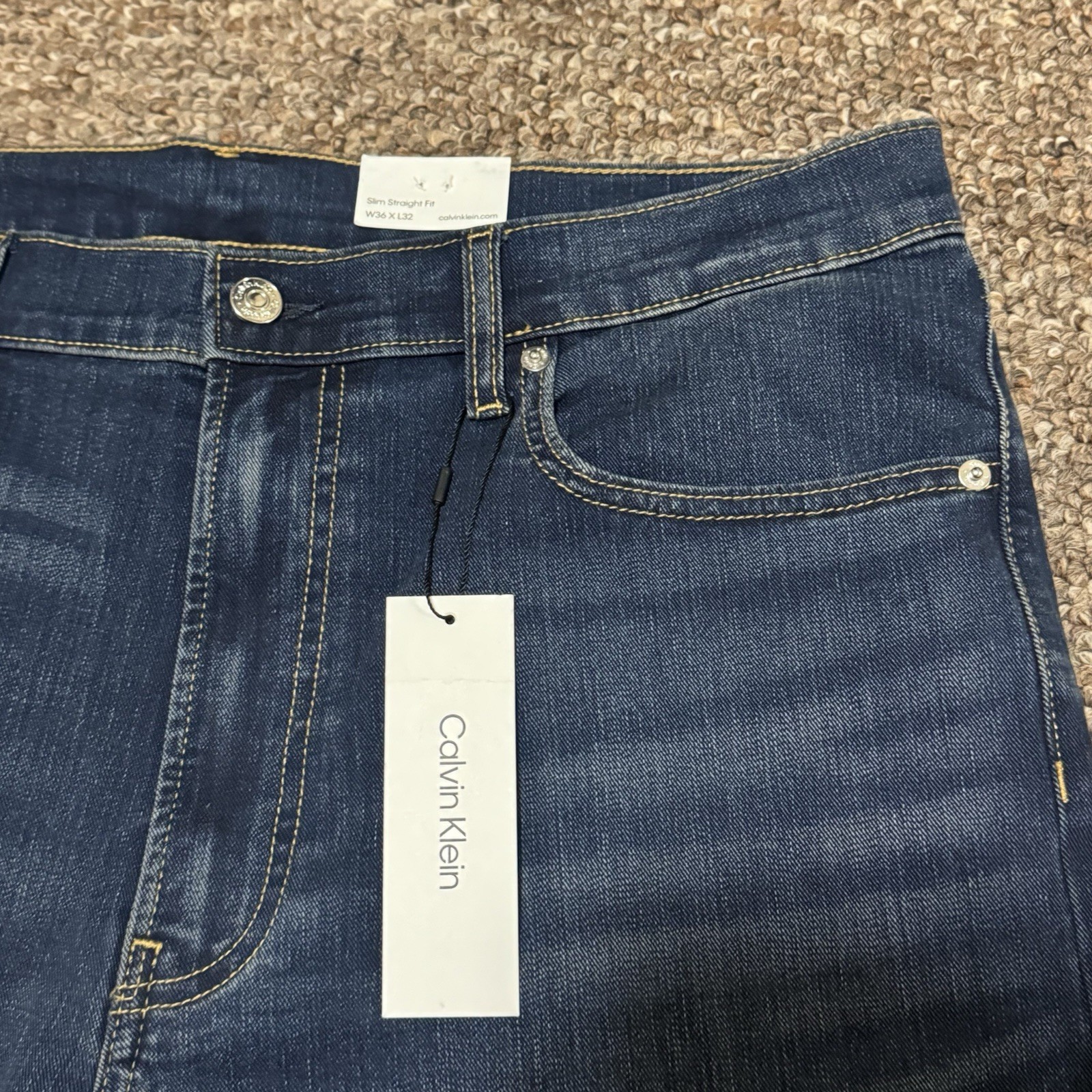 Calvin Klein Jeans Mens Size 36x32 Straight Stretch Faded Whiskered Blue Denim thumbnail 2