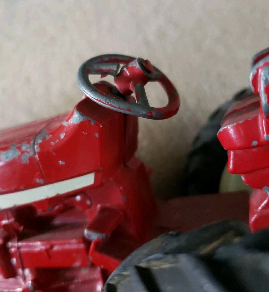 Cosechadora internacional de colección Ertl juguete granja tractor diecast piezas de metal reparación Foto 4 de 4