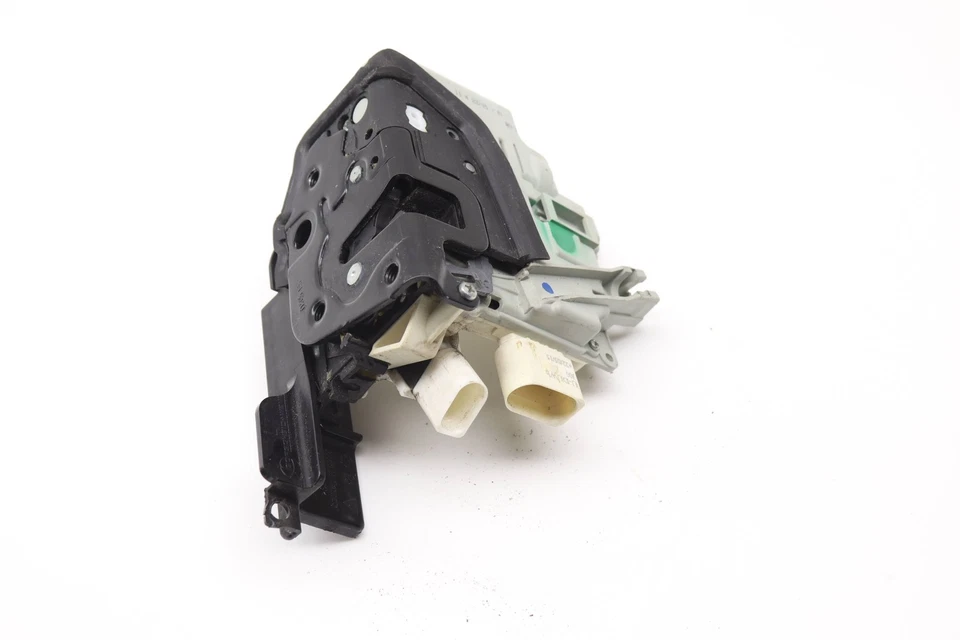 AUDI A7 QUATTRO 2012-2014 2016-2018 - Pestillo de puerta delantera izquierda / Actuador de bloqueo Foto 3 de 4