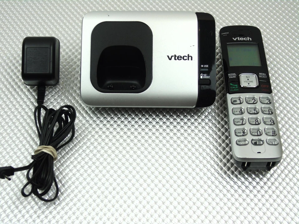 vtech CS6719 Telephone System - Base Charging Dock + Handset + Power Charger - Image 2 of 4
