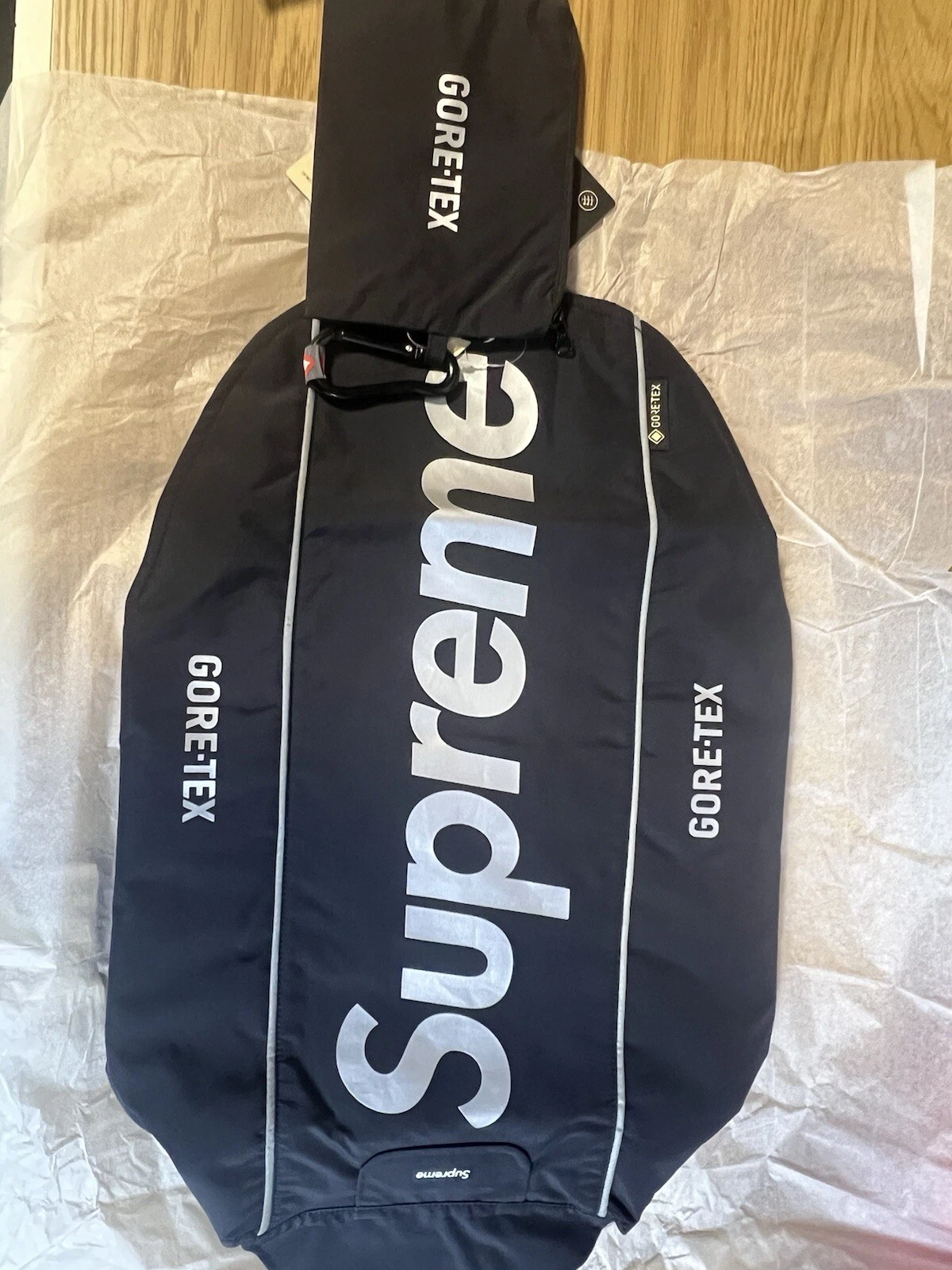 Veste pour chien Supreme Gortex noire extra petite