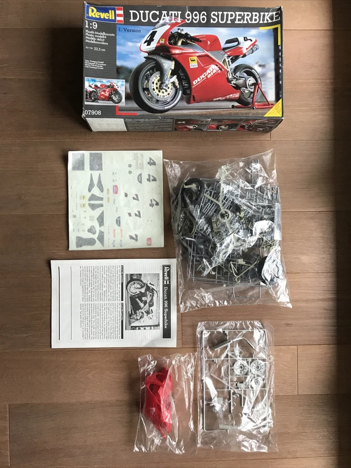 MOLTO RARO! Revell Ducati 996 Superbike 1:9 Nuovo! - Immagine 2 di 4