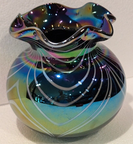 Vintage 4.5” Cobalt Iridescent Art Glass Vase W/ Decorative Line Design - Picture 2 of 12