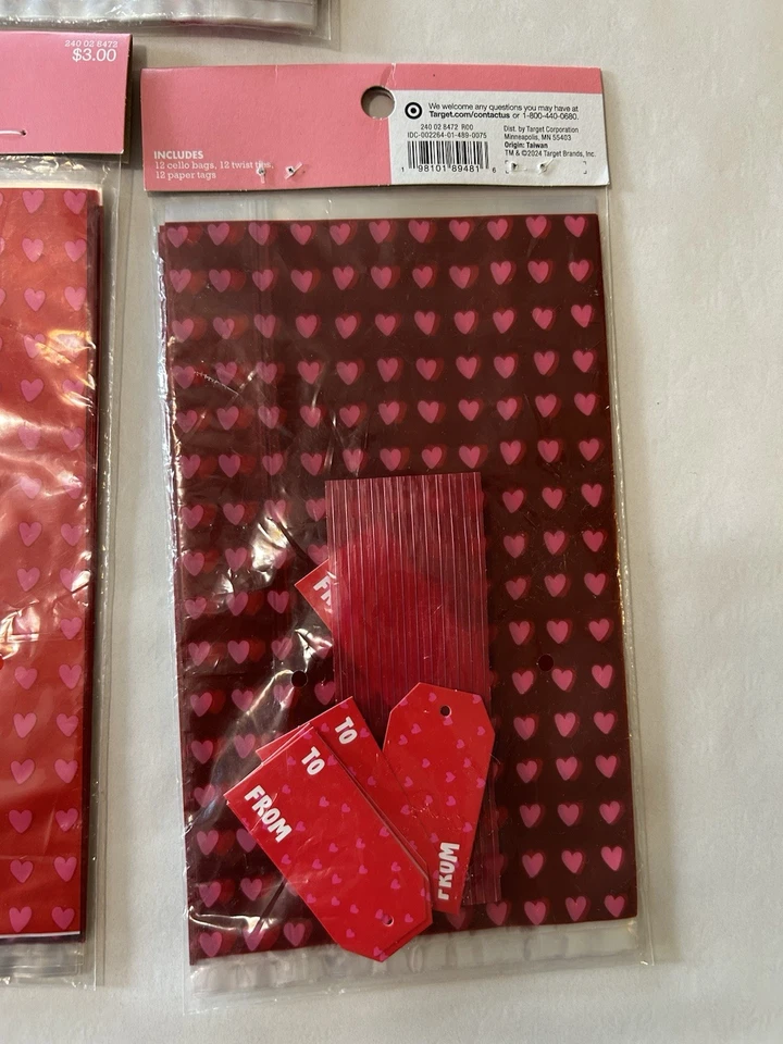 "60 (5 paquetes/12) bolsas de regalo de fiesta de violonchelo de San Valentín 9x5"" rojas con corazones rosas" Foto 3 de 3