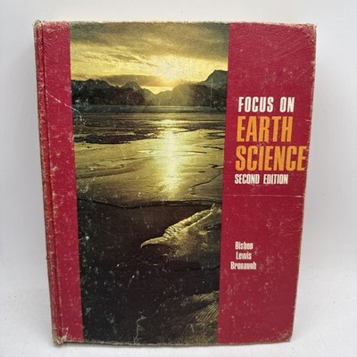 Vintage Focus on Earth Science second edition textbook written in see photos