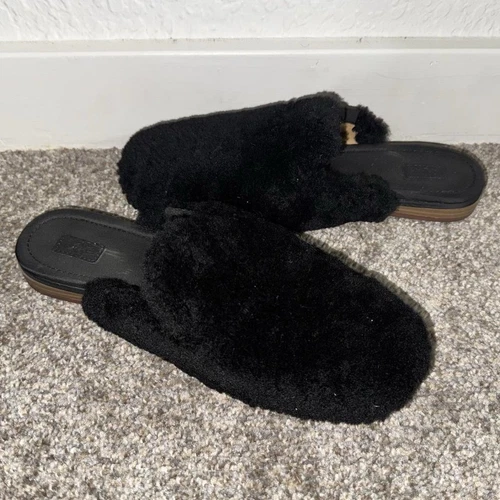 UGG Janaya comode pantofole mulo sherpa shearling nero pelliccia slide scarpe taglia 7